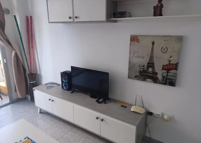 A 50 Metros De La Playa 푸에르토 데 산티아고